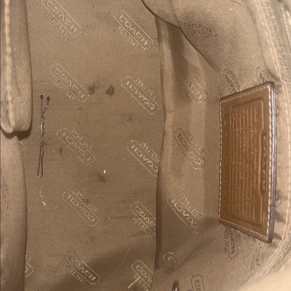 COACH Vintage Tan Leather Shoulder Bag - Picture 12 of 16
